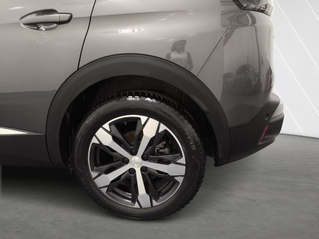 PEUGEOT 3008 usata, con Luci diurne LED