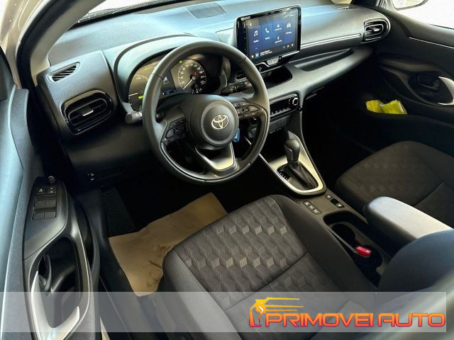 TOYOTA Yaris usata, con Airbag laterali