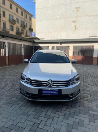 VOLKSWAGEN Passat usata, con Boardcomputer