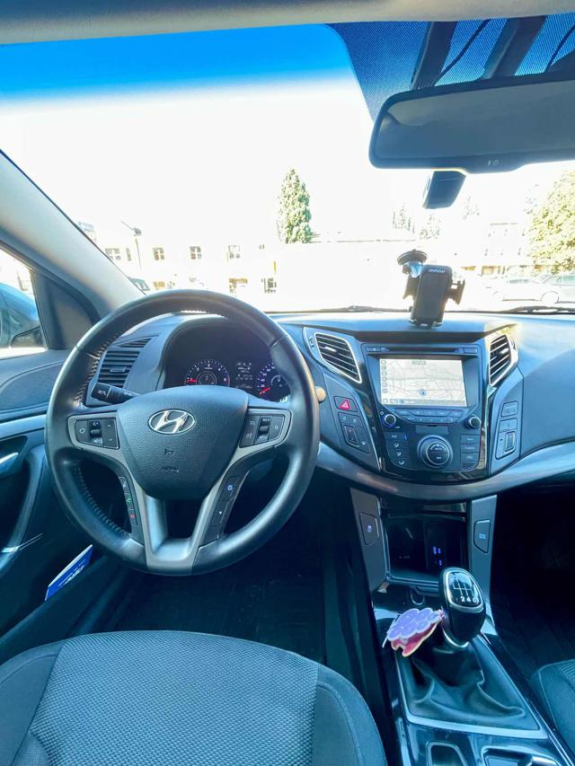 HYUNDAI i40 usata, con Fari Xenon