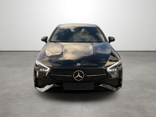 MERCEDES-BENZ CLA 200 usata, con Airbag