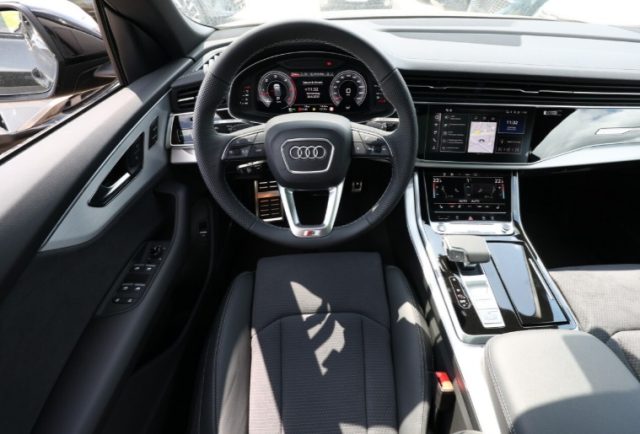 AUDI Q8 usata, con Boardcomputer
