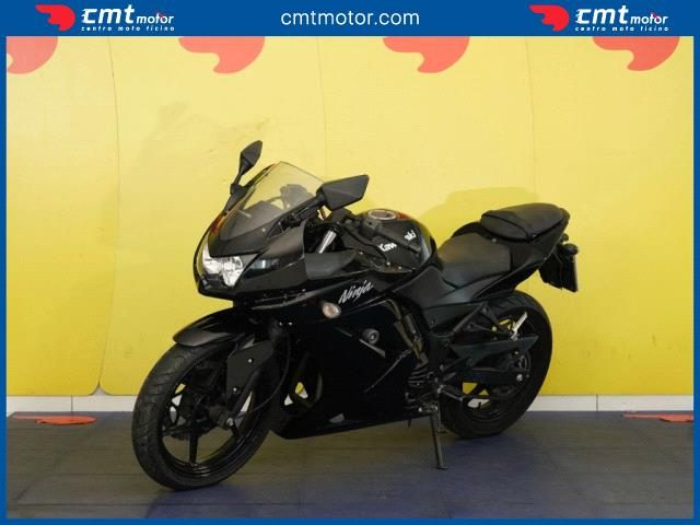 KAWASAKI Ninja 250 R usata 2