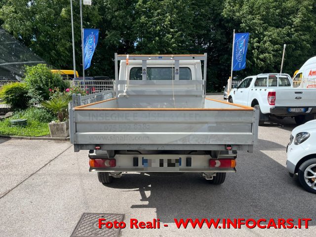PEUGEOT Boxer usata, con Servosterzo