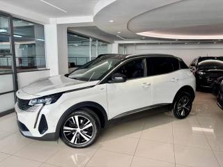 PEUGEOT 3008 usata, con Airbag