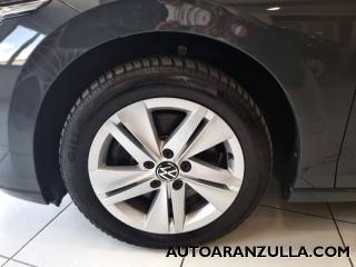 VOLKSWAGEN Golf usata, con Fari LED