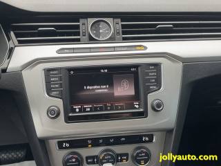 VOLKSWAGEN Passat Variant usata, con Fendinebbia