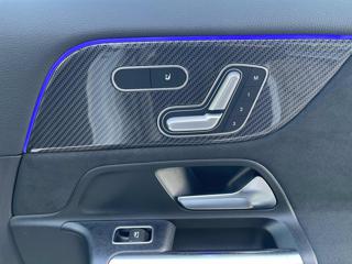MERCEDES-BENZ GLA 200 usata, con Autoradio digitale