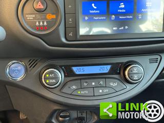 TOYOTA Yaris usata, con Hill holder