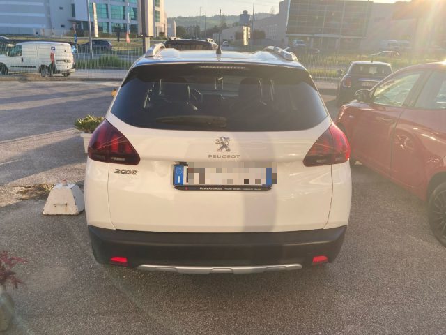 PEUGEOT 2008 usata, con Autoradio