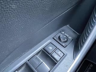 TOYOTA RAV 4 MY23 usata, con Park Distance Control