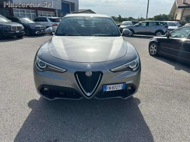 ALFA ROMEO Stelvio usata, con Airbag