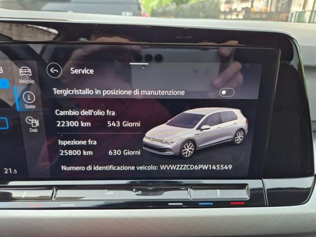 VOLKSWAGEN Golf usata, con USB