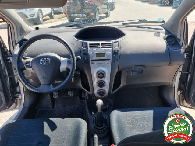 TOYOTA Yaris usata, con Airbag testa