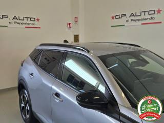 PEUGEOT 2008 usata, con Volante multifunzione