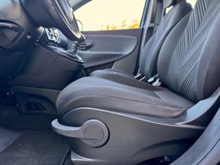 LANCIA Ypsilon usata, con Luci diurne