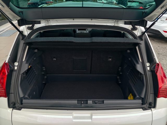 PEUGEOT 3008 usata, con Fendinebbia