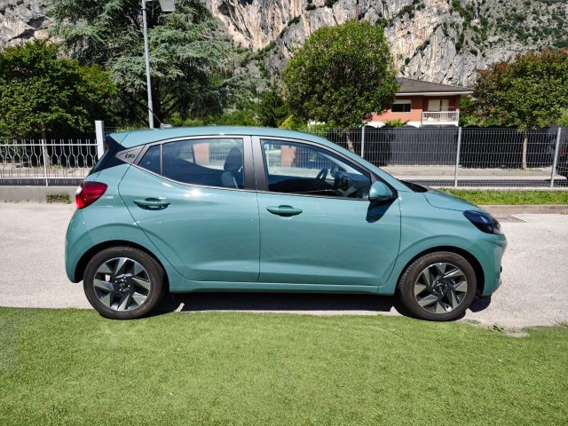 HYUNDAI i10 usata, con Autoradio