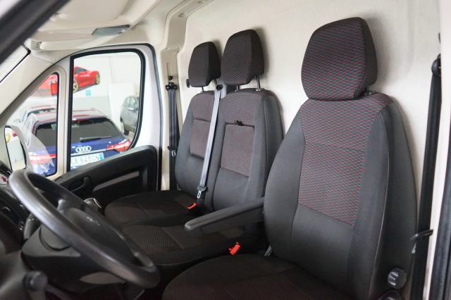 PEUGEOT Boxer usata, con Servosterzo