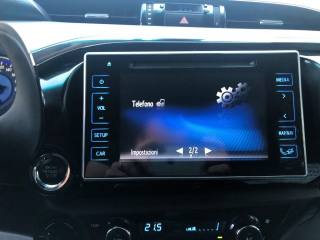 TOYOTA Hilux usata, con Bluetooth