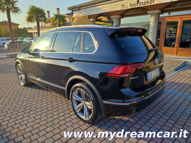 VOLKSWAGEN Tiguan usata, con Autoradio