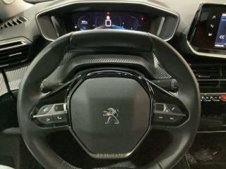 PEUGEOT 2008 usata, con Autoradio digitale