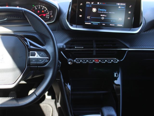 PEUGEOT 2008 usata, con Bluetooth