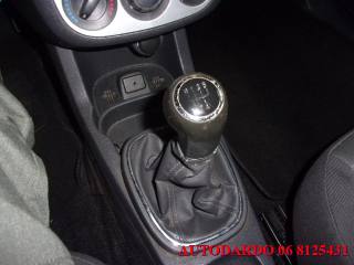 OPEL Corsa usata, con ESP