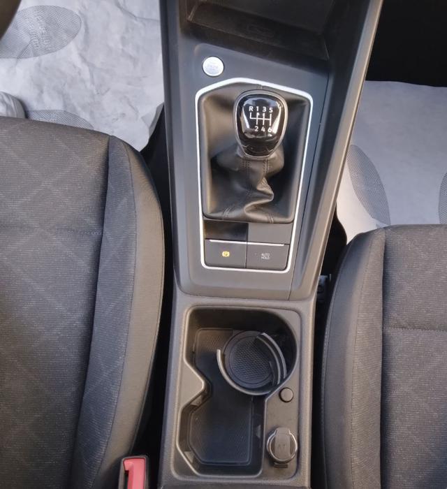 VOLKSWAGEN Golf usata, con ESP