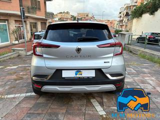 RENAULT Captur usata, con Autoradio