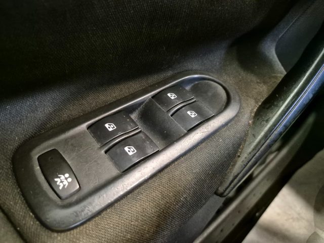 RENAULT Megane usata 23