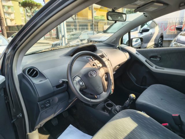 TOYOTA Yaris usata, con Boardcomputer