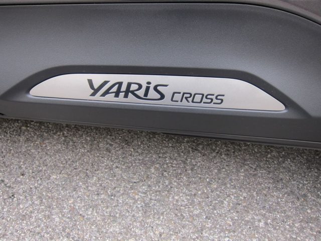 TOYOTA Yaris Cross usata, con Supporto lombare