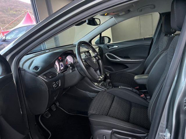 OPEL Astra usata, con Autoradio
