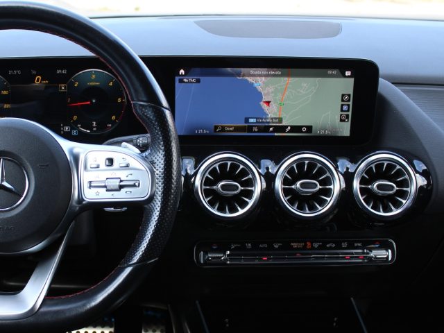 MERCEDES-BENZ GLA 200 usata, con Vetri oscurati