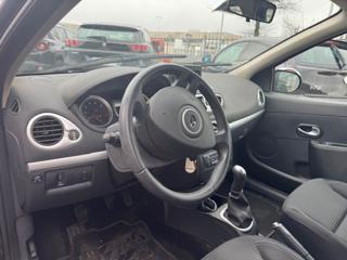 RENAULT Clio usata, con Climatizzatore