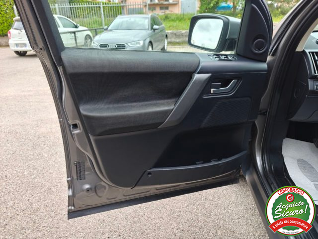 LAND ROVER Freelander usata, con Autoradio