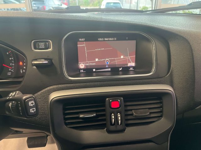 VOLVO V40 Cross Country usata, con Cruise Control