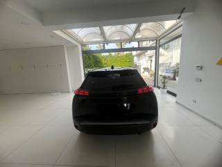 PEUGEOT 2008 usata, con Controllo automatico clima