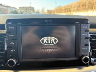 KIA Stonic usata, con Autoradio digitale