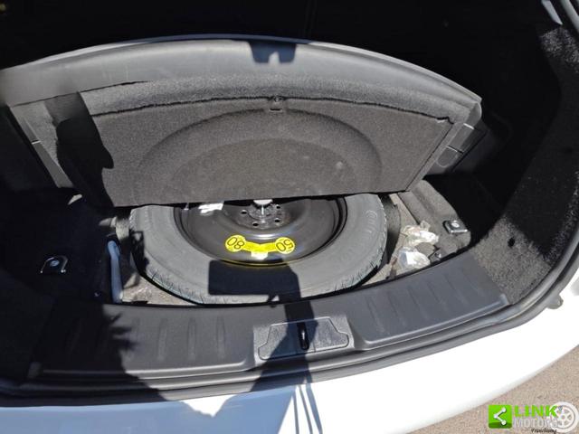 JAGUAR E-Pace usata, con Regolazione elettrica sedili