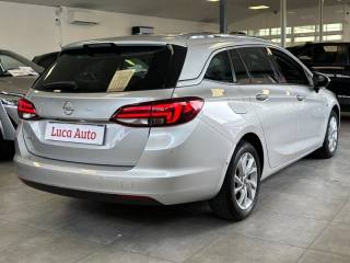 OPEL Astra usata, con Autoradio