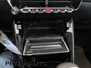 PEUGEOT 208 usata, con Volante multifunzione