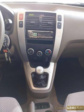 HYUNDAI Tucson usata 21