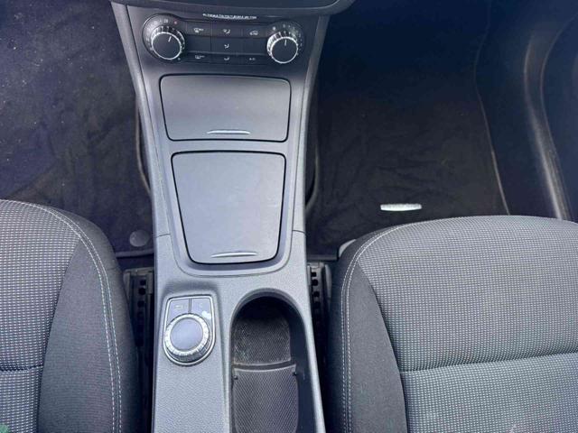 MERCEDES-BENZ B 180 usata, con Park Distance Control