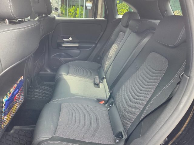 MERCEDES-BENZ GLA 180 usata, con ESP