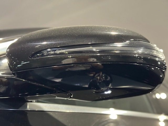 MERCEDES-BENZ E 300 usata, con Fari LED