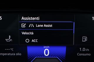 VOLKSWAGEN Taigo usata, con Frenata d