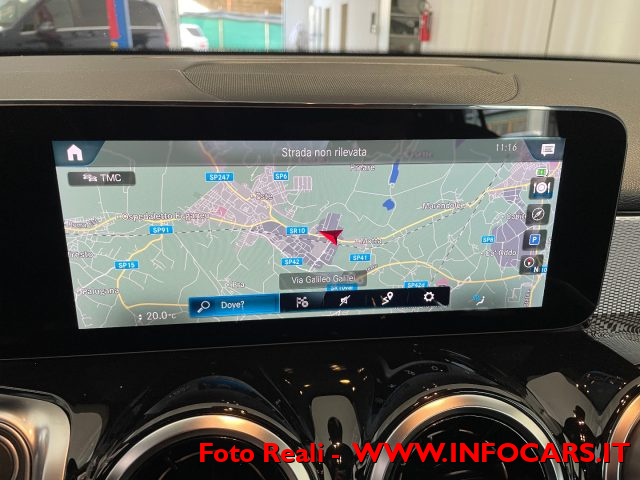 MERCEDES-BENZ GLB 180 usata, con Sistema di navigazione