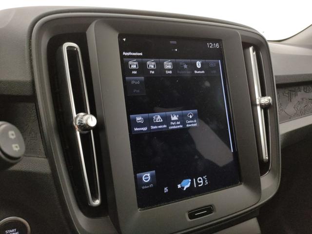 VOLVO XC40 usata, con Volante in pelle